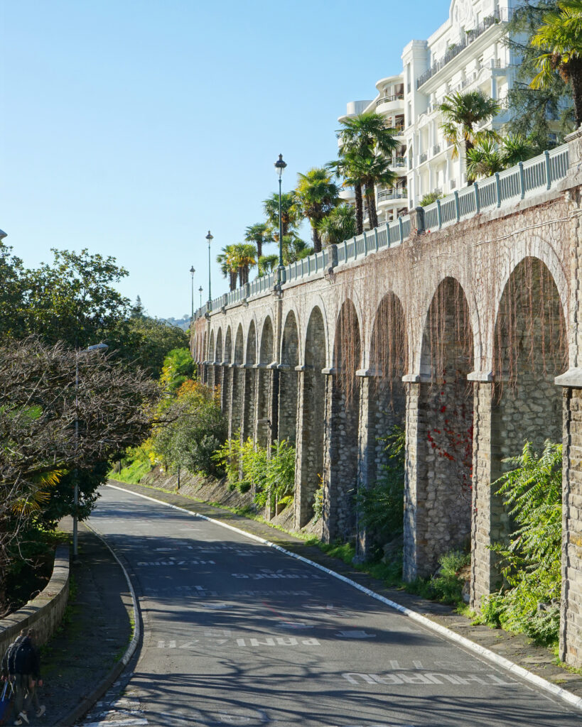 boulevard des pyrenees