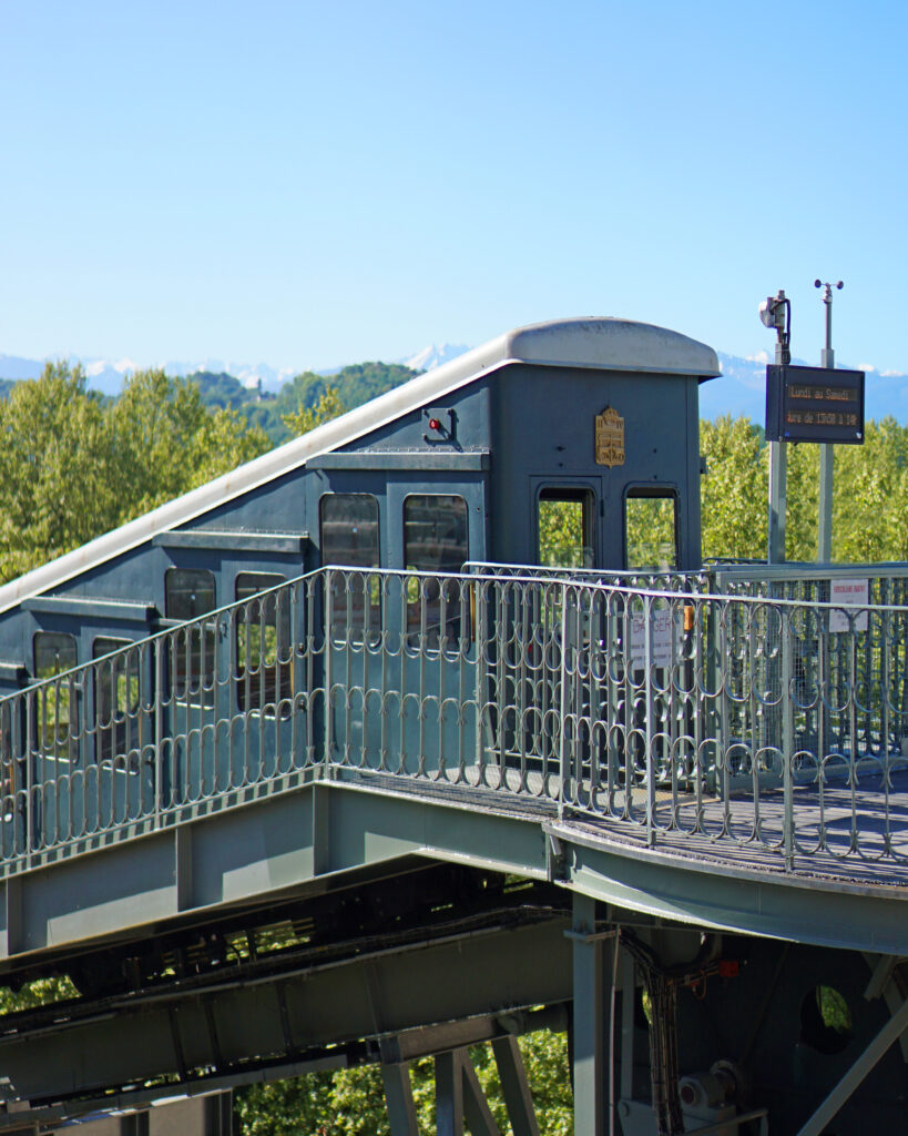 funiculaire vue Pyrénées