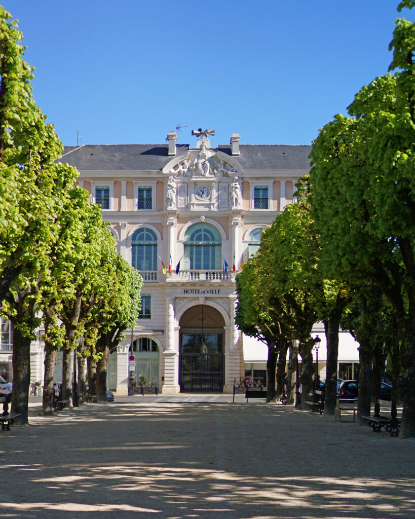 hotel de ville pau